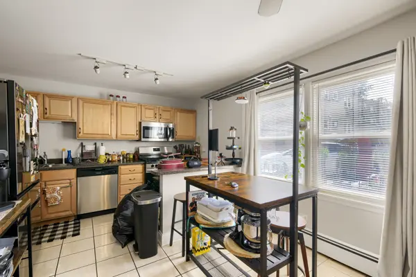 7133 N Damen AVE #3D, Chicago, IL 60645