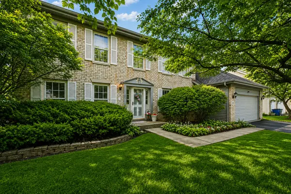 5282 Galloway DR, Hoffman Estates, IL 60192