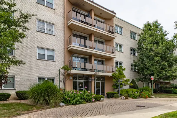 8210 ELMWOOD ST #314, Skokie, IL 60077