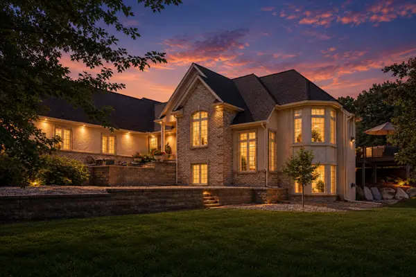 22420 Wagon Wheel TRL, Lakeville, MN 55044