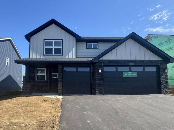 18364 Gladhurst LN, Lakeville, MN 55044