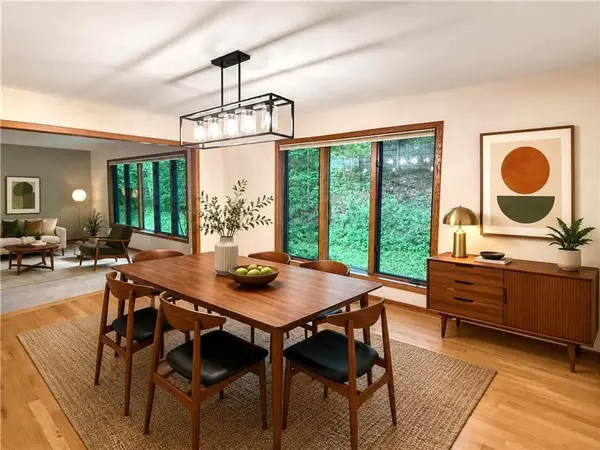 13701 Wood LN, Minnetonka, MN 55305