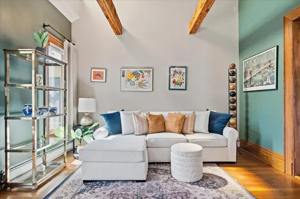593 Laurel AVE #6E, Saint Paul, MN 55102
