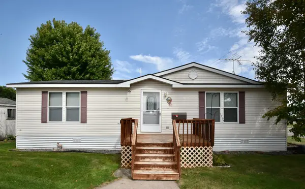 708 1st ST E, Milaca, MN 56353