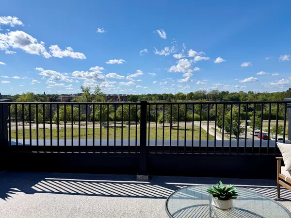 855 Woodlawn AVE #E, Saint Paul, MN 55116