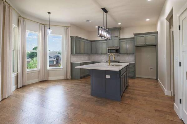 1909 Carleton LN, Shawnee, OK 74804