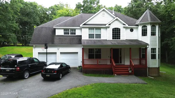 110 Plum LN, Milford, PA 18337