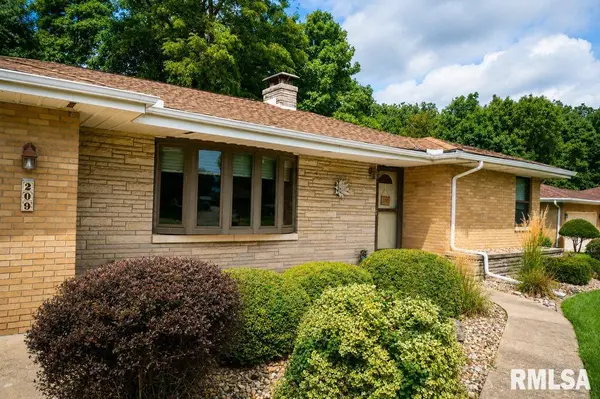209 SYCAMORE AVE, Morton, IL 61550