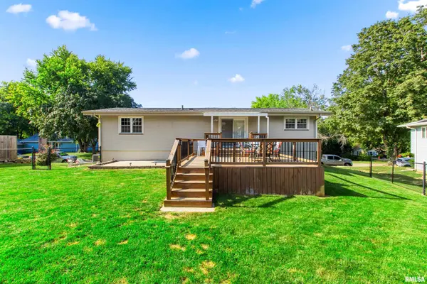 45 ASPEN DR, Canton, IL 61520