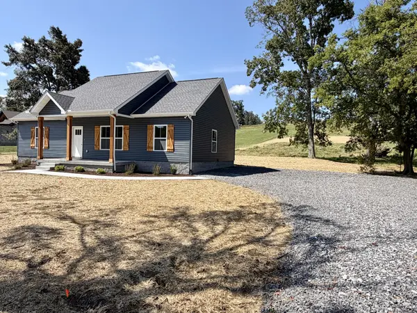 1750 Old Gallatin Rd, Portland, TN 37148