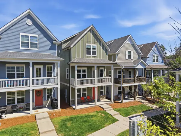 624 Parkvue Place Dr, Nashville, TN 37221