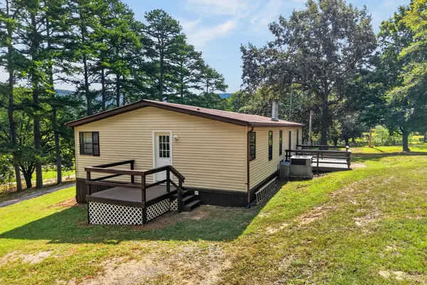 2430 Viola Rd, Mcminnville, TN 37110