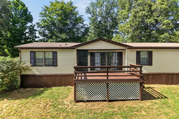 2430 Viola Rd, Mcminnville, TN 37110