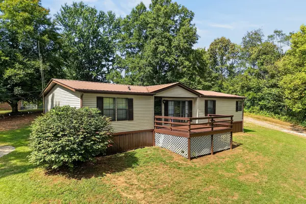 2430 Viola Rd, Mcminnville, TN 37110