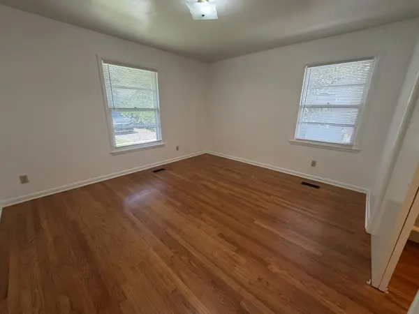 128 Park Cir, Murfreesboro, TN 37130