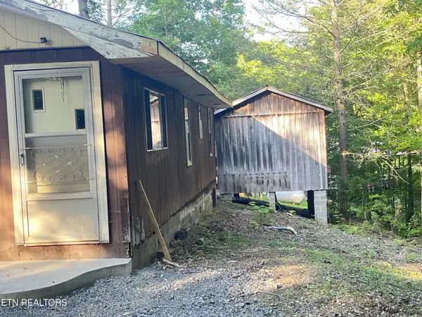 2245 Mount Pleasant Rd #2245, Vonore, TN 37885