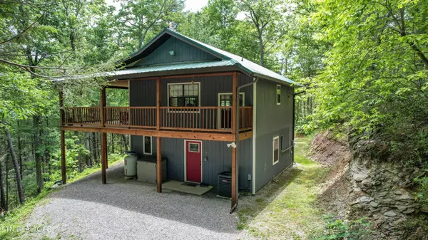 201 Holder Cemetery Rd, Tellico Plains, TN 37385