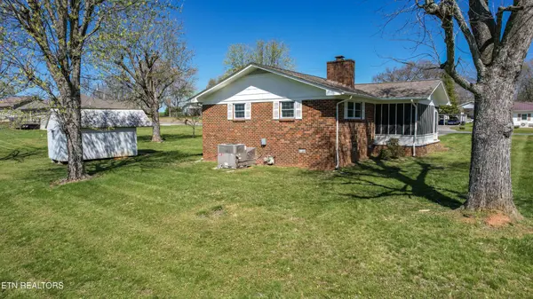 1102 S Tellico St S St, Madisonville, TN 37354