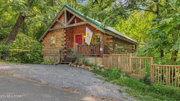 1732 Silver Poplar Lane, Sevierville, TN 37876