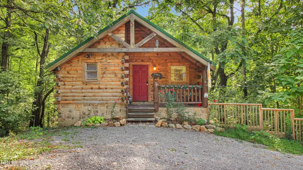 1732 Silver Poplar Lane, Sevierville, TN 37876