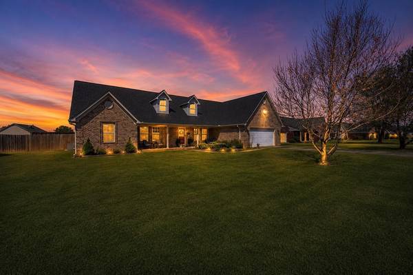 77 LAUREN CV, Atoka, TN 38004