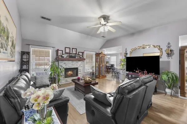 77 LAUREN CV, Atoka, TN 38004