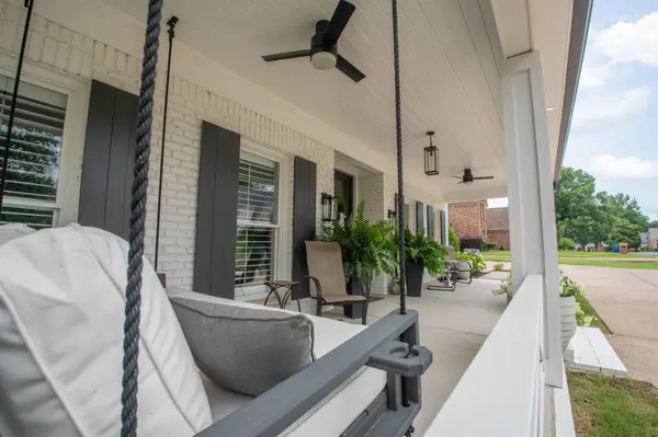 2125 W GLENALDEN DR, Germantown, TN 38139