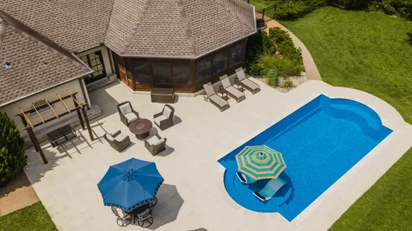 107 Meadowlake Dr, Gallatin, TN 37066