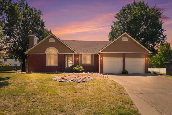 1304 N Jay Ct., Derby, KS 67037-2833