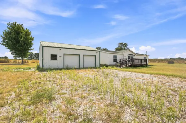 575 Lawrence 2075, La Russell, MO 64848