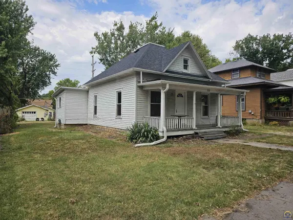 15 Union ST, Emporia, KS 66801