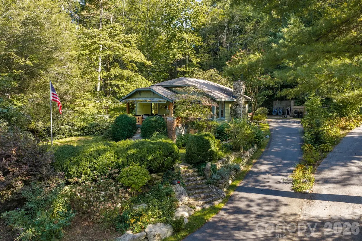 95 Chestnut Hill Loop RD, Gerton, NC 28735