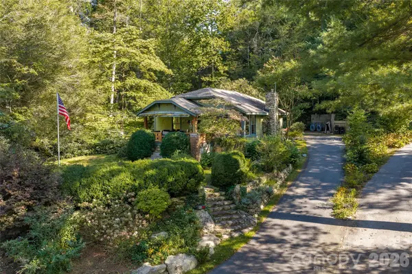 95 Chestnut Hill Loop RD, Gerton, NC 28735