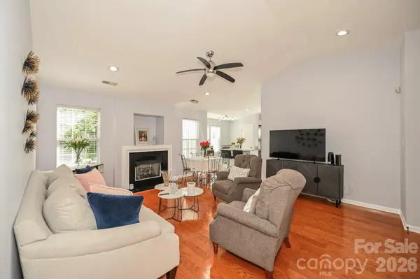 12728 Planters Row DR, Charlotte, NC 28278