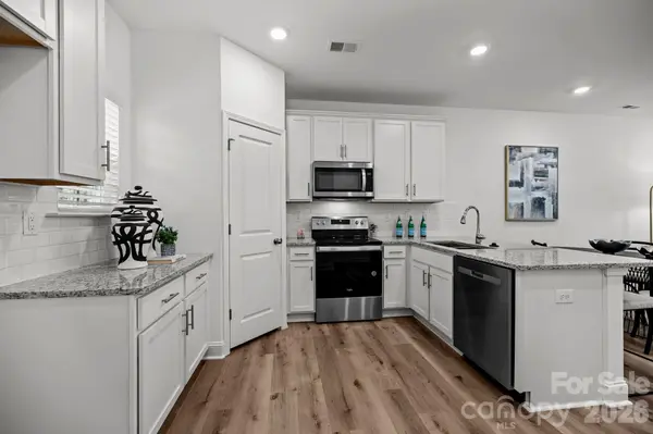 3204 Butler Hill DR #26, Matthews, NC 28105