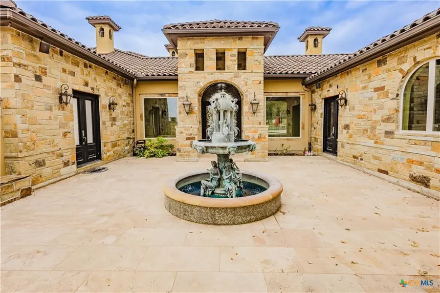 1024 spanish TRL, New Braunfels, TX 78132