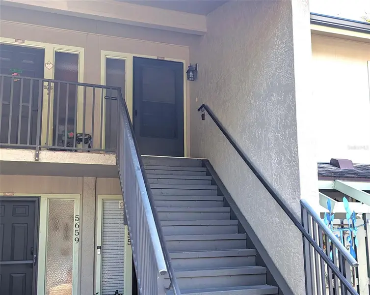 5657 SUMMER SIDE LN #33B, Sarasota, FL 34231