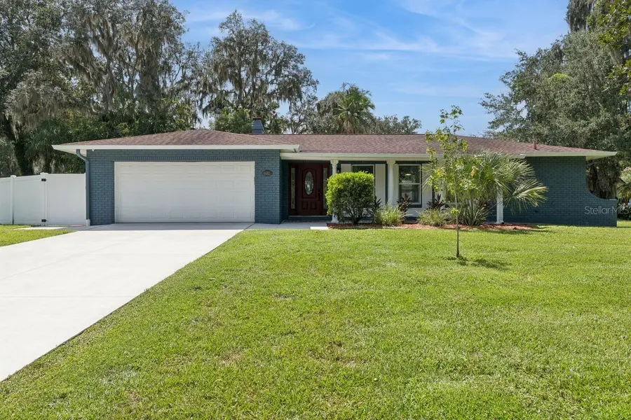 402 VALENCIA CIR, Oviedo, FL 32765