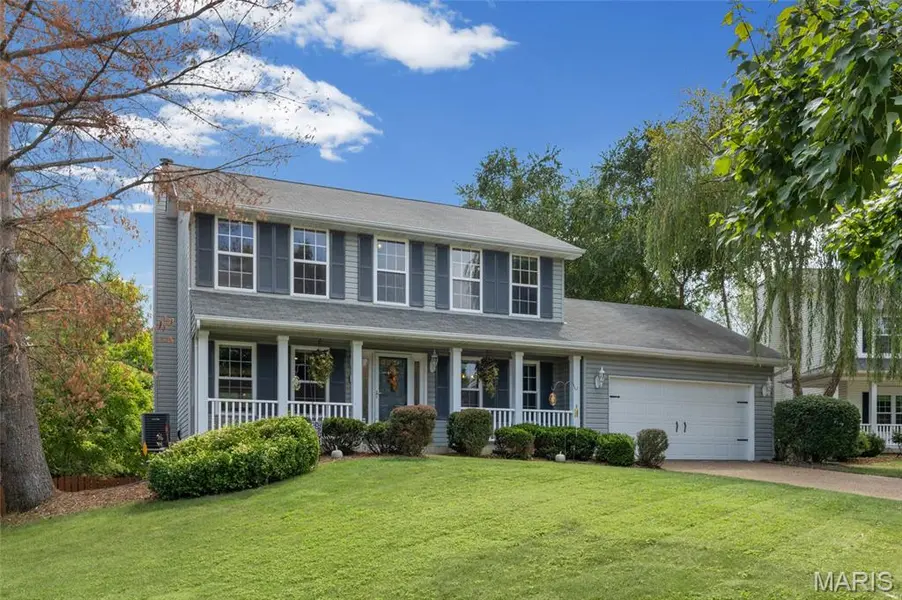100 Quiet Grove CT, St Peters, MO 63376