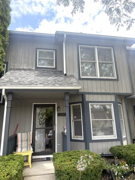 6047 Virginia ST, Merrillville, IN 46410