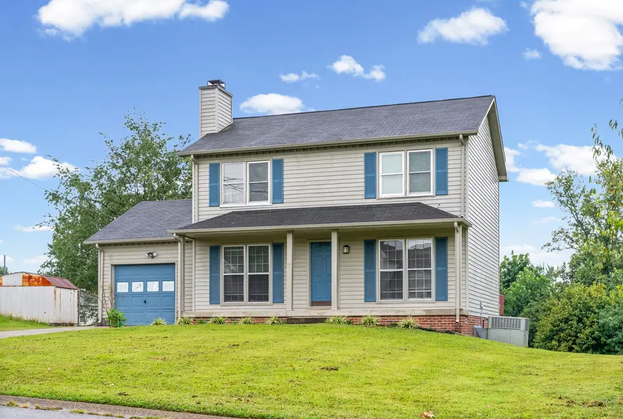 2166 Bauling Ln, Clarksville, TN 37040