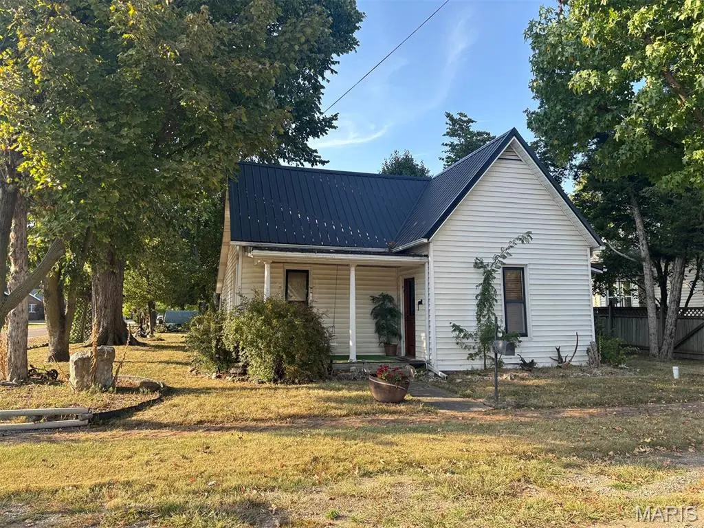 501 E Washington ST, Vandalia, MO 63382