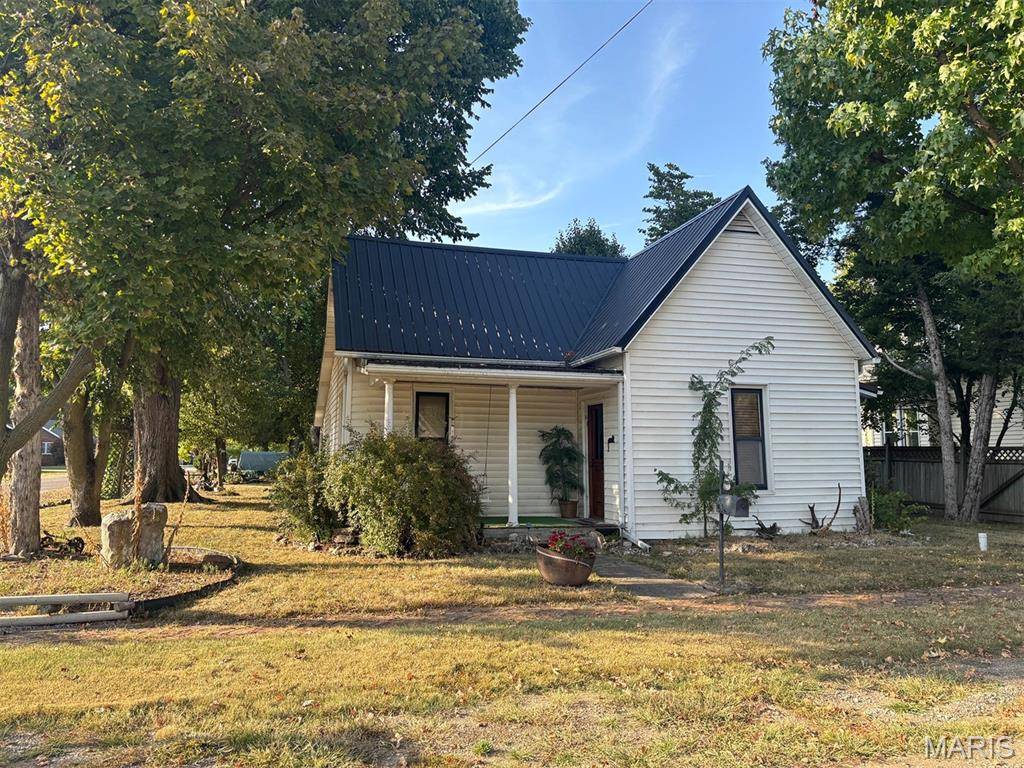 501 E Washington ST, Vandalia, MO 63382