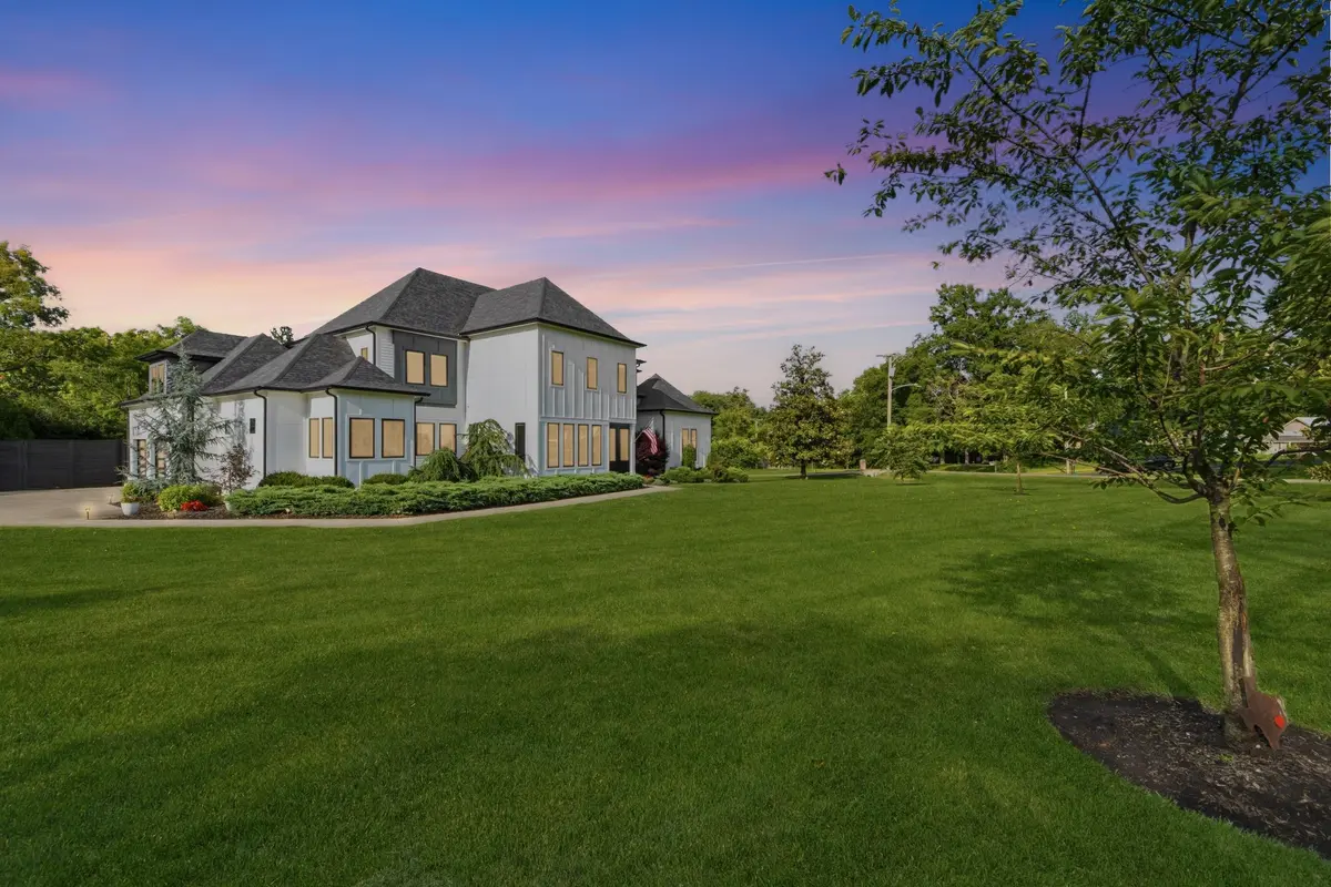 848 W Hillwood Dr, Nashville, TN 37205