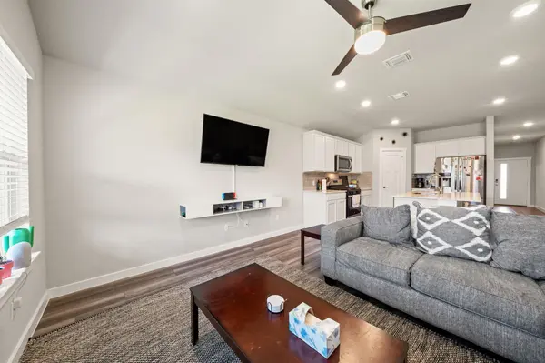 1117 Tipton ST, Georgetown, TX 78633