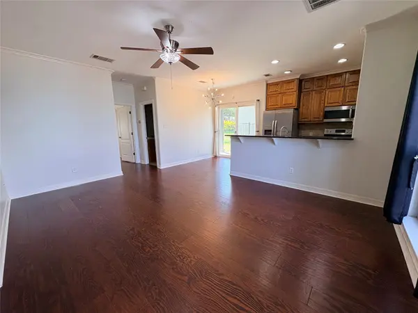 1213 Delsie DR #B, Austin, TX 78734