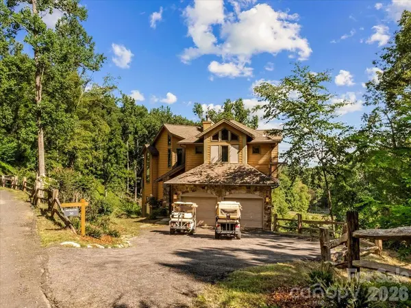 30 Apple Brandy WAY, Burnsville, NC 28714