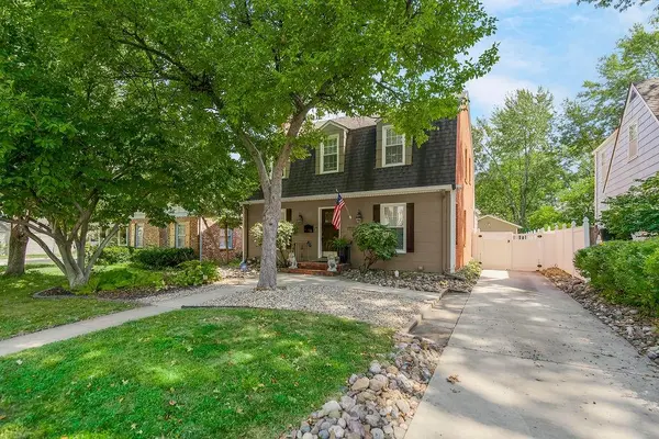 7507 Walnut ST, Kansas City, MO 64114