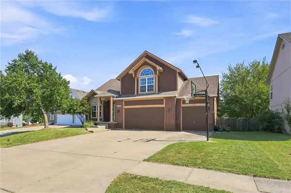 21109 E 50th Street CT #NW, Blue Springs, MO 64015