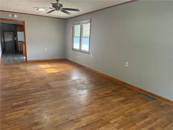 315 E Washington ST, Pittsburg, KS 66762